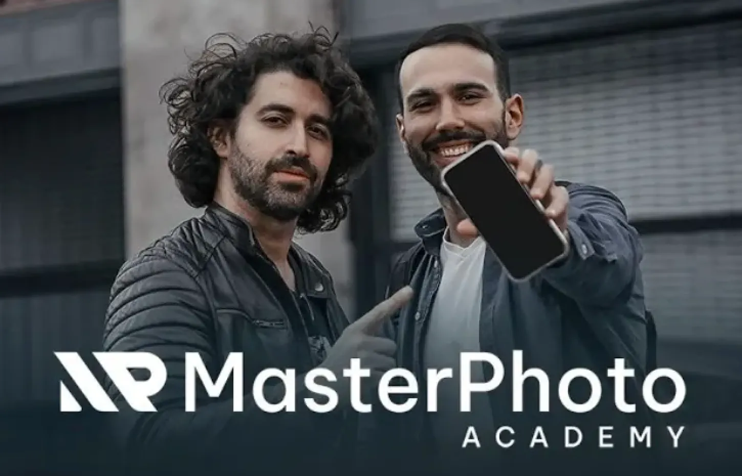 Delaquadra y ShotbyMarcos, creadores del curso MasterPhoto Academy de foto y vídeo con móvil